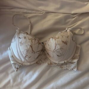 Metallic White Lace Diva La Senza Bra 32C